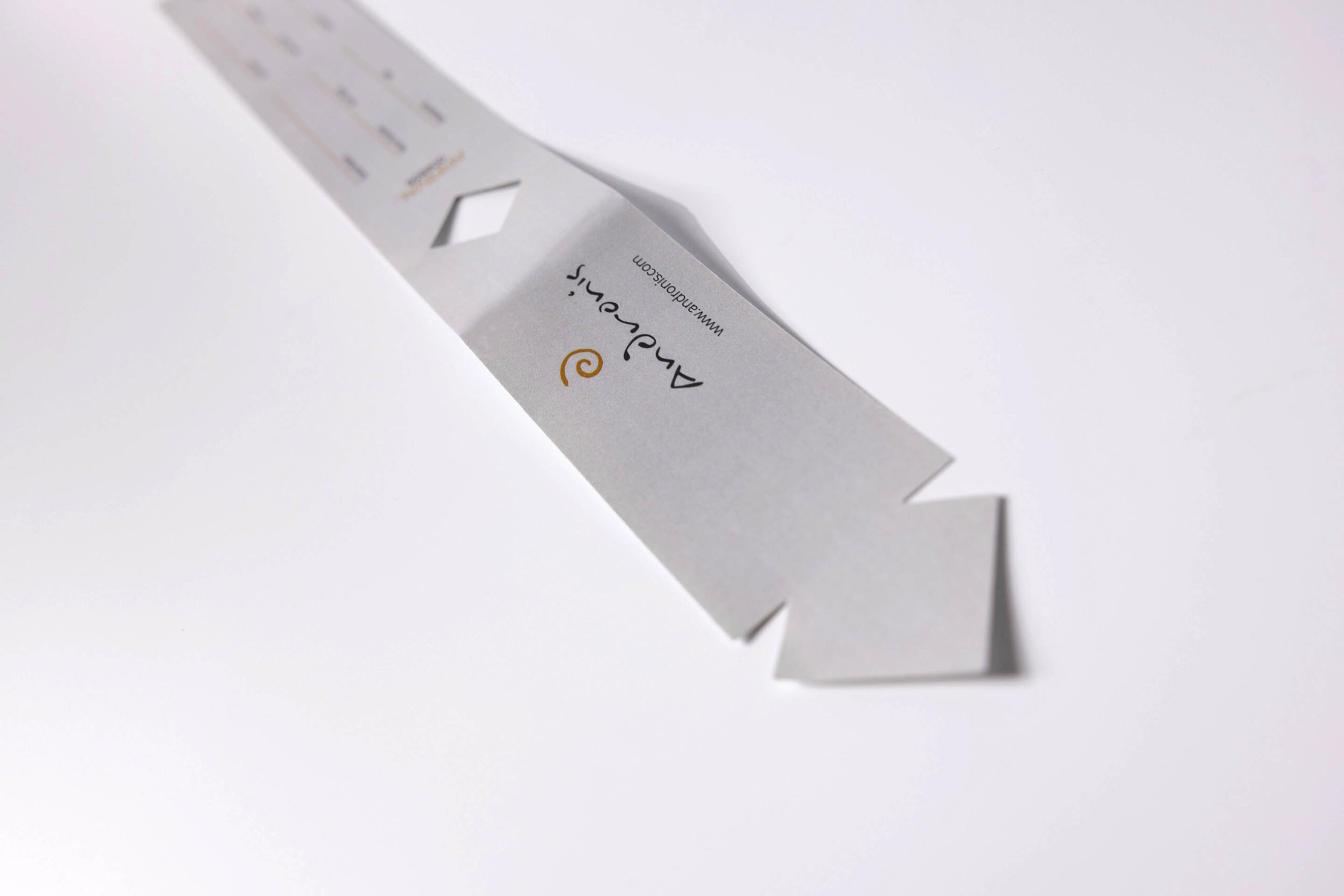 luggage tag paper