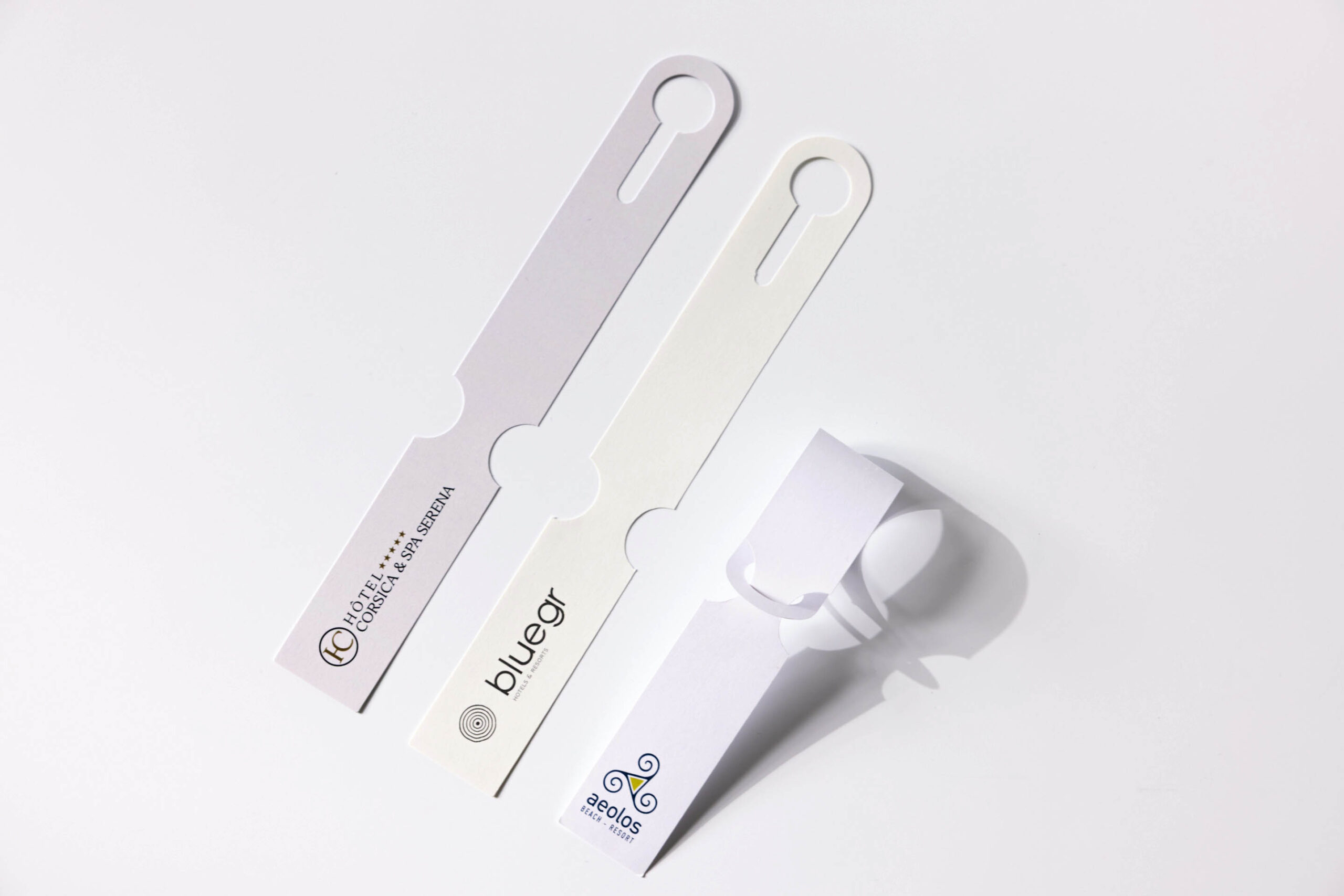 luggage tag paper