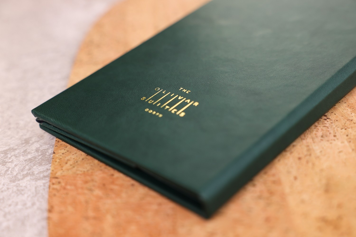 hard bill folder olivar
